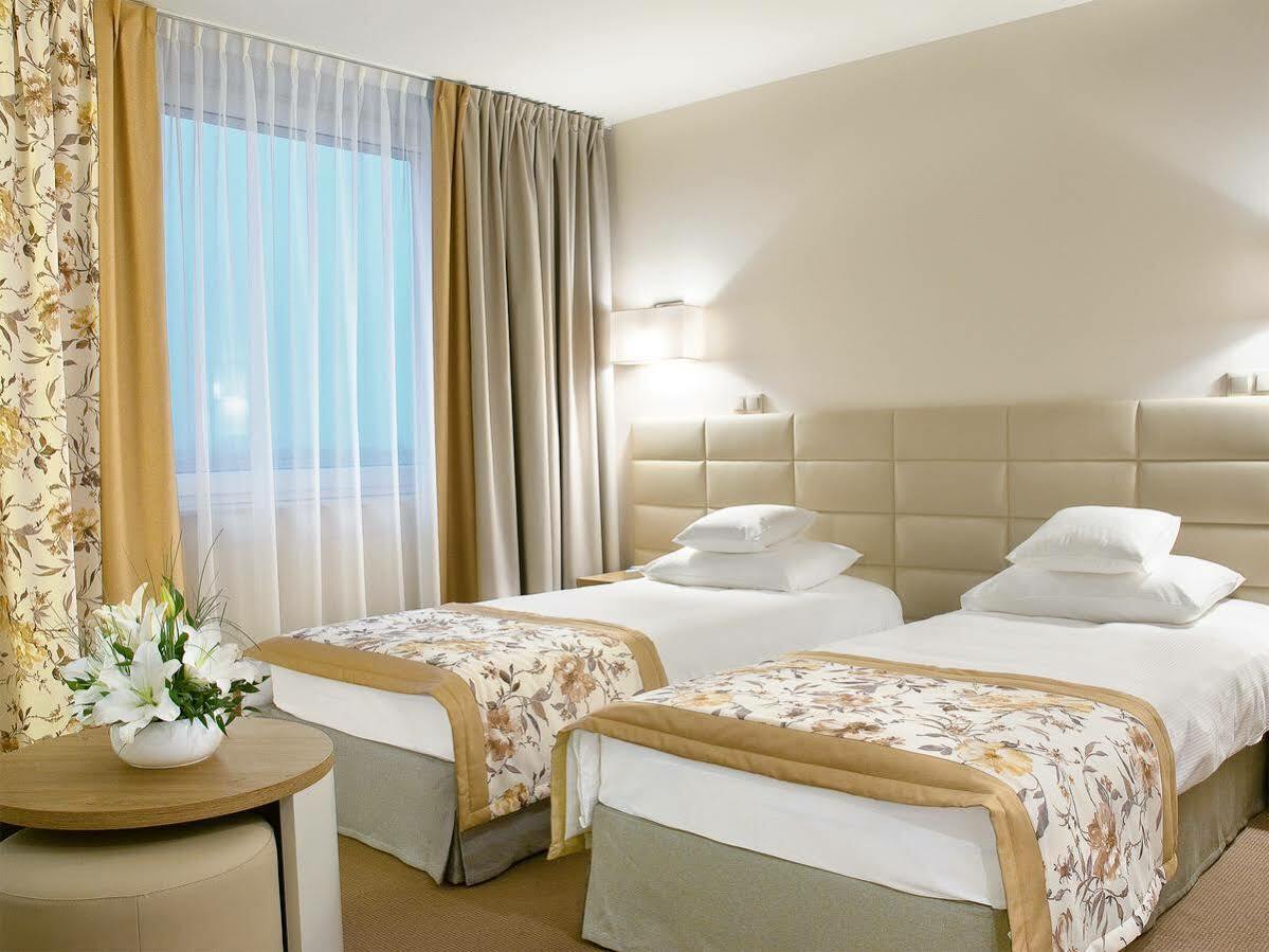 Hotel Petropol Płock Eksteriør bilde